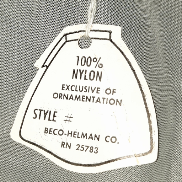 Vintage lace apron - Picture 4 of 4